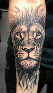 idea tatuaggio leone 18