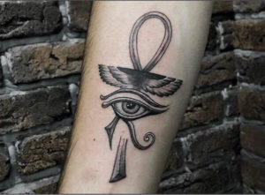 tatuaggio croce della vita ankh esempio 15