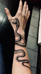 tatuaggio serpente idea 8