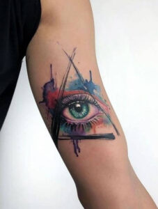 Tatuaggi braccio donna idea 10 occhio stile acquerello