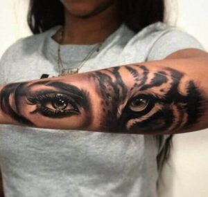 Tatuaggi braccio donna idea 8