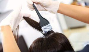 applicazione crema per laminazione capelli